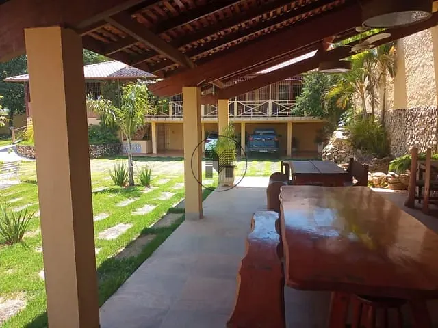 Chácara com 4500m² 4 quartos e 4 banheiros, à venda, no bairro Bom Jardim I em Guaratinguetá