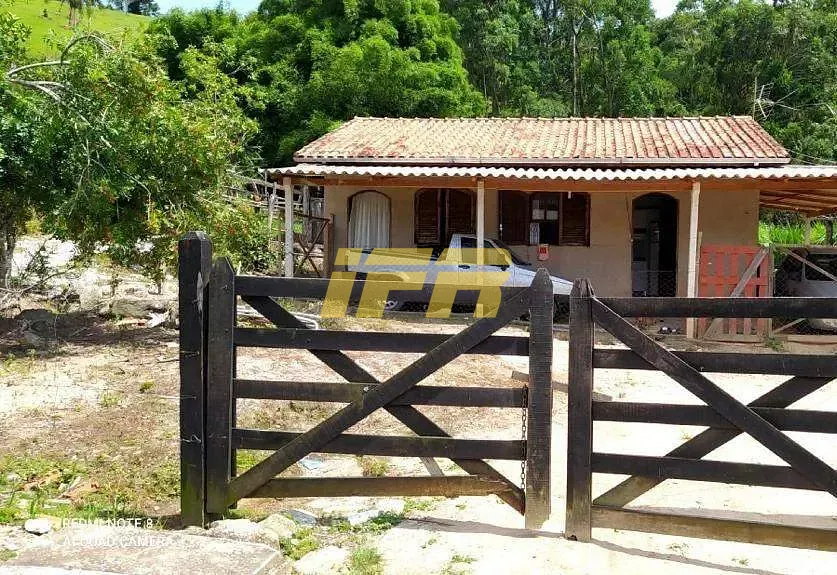 Sítio, 2 quartos, 10 m² - Foto 1