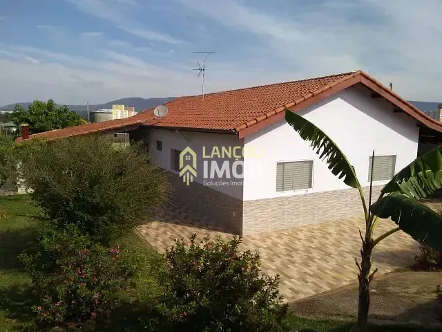 Chácara com 1032m² 3 quartos e 2 banheiros, à venda, no bairro Chácara Recreio Santa Camila em Jundiaí