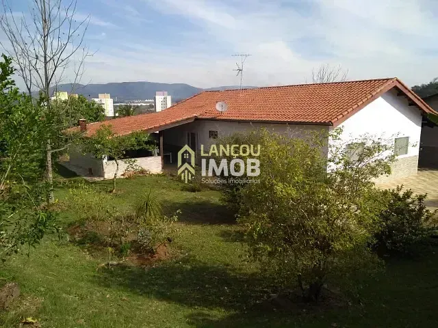 Chácara com 1032m² 3 quartos e 2 banheiros, à venda, no bairro Chácara Recreio Santa Camila em Jundiaí
