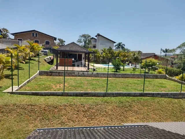 Chácara com 1400m² 3 quartos e 3 banheiros, à venda, no bairro Vila Moraes em Mogi das Cruzes