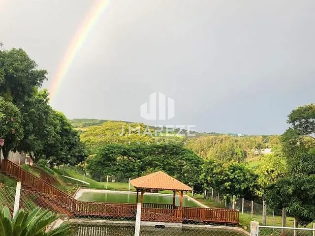 Chácara com 22300m² 6 quartos e 4 banheiros, à venda, no bairro Centro em Apucarana