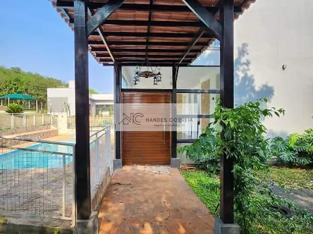Chácara 3 quartos e 4 banheiros, à venda, no bairro Estância Cabral em Cambé