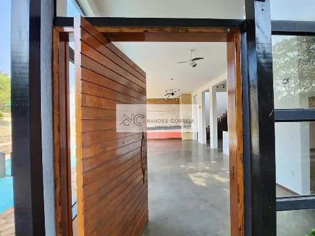 Chácara 3 quartos e 4 banheiros, à venda, no bairro Estância Cabral em Cambé