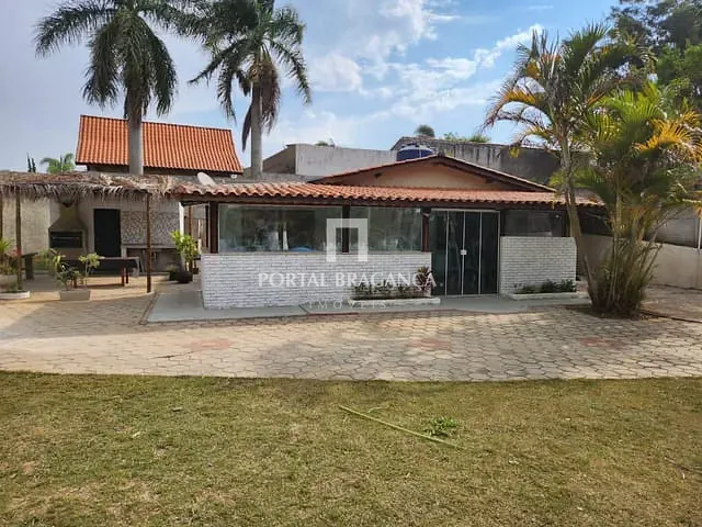 Chácara com 1360m² 3 quartos e 1 banheiro, à venda, no bairro Chácara Fernão Dias em Bragança Paulista