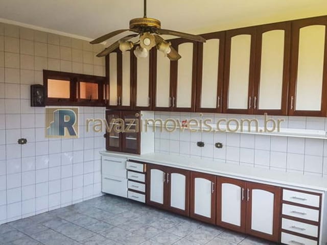 Chácara com 1800m² 3 quartos e 6 banheiros, à venda, no bairro Jardim Nova América em Louveira