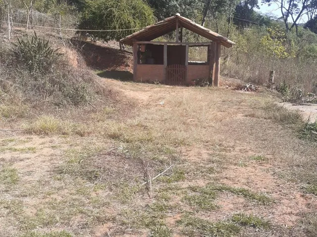 Chácara com 41000m² 2 quartos e 2 banheiros, à venda, no bairro Roças Novas em Roças Novas
