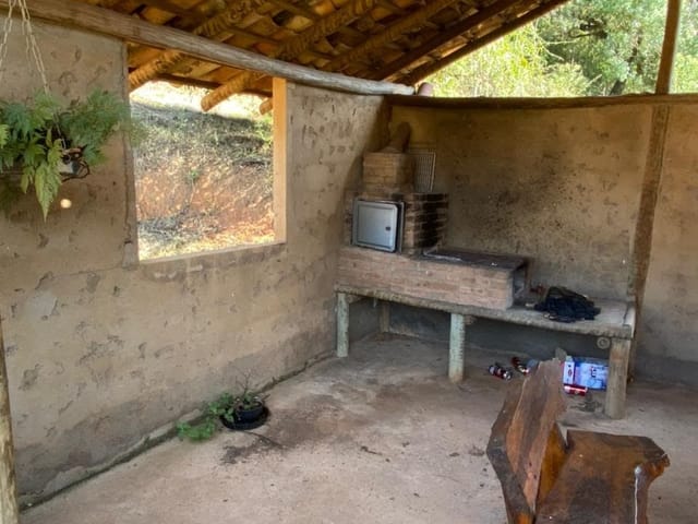 Chácara com 41000m² 2 quartos e 2 banheiros, à venda, no bairro Roças Novas em Roças Novas