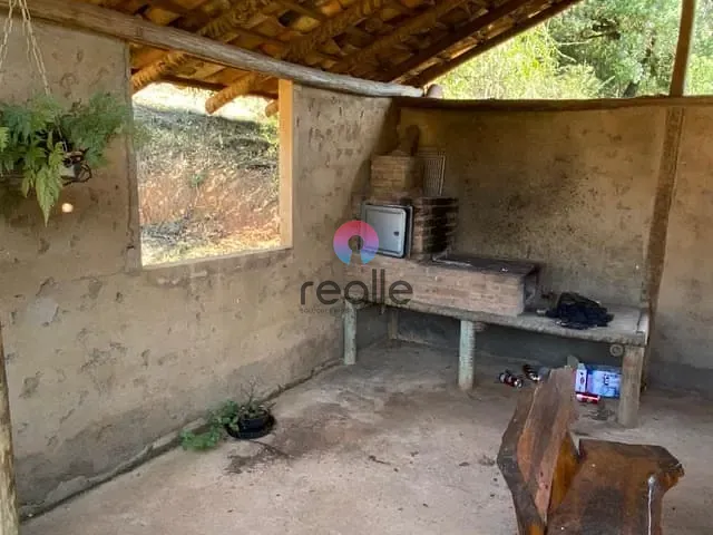 Chácara com 41000m² 2 quartos e 2 banheiros, à venda, no bairro Roças Novas em Roças Novas