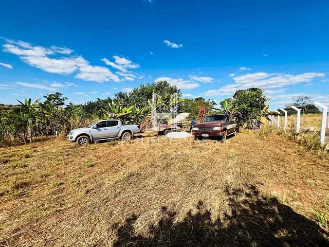 Chácara com 2000m², à venda, no bairro Residencial Tocantins em Goianira