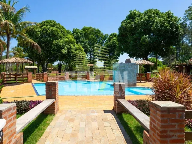Chácara com 7000m² 4 quartos e 3 banheiros, à venda ou para alugar, no bairro Rio Verde em Bauru