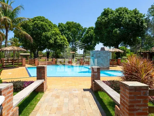 Chácara com 7000m² 4 quartos e 3 banheiros, à venda, no bairro Rio Verde em Bauru