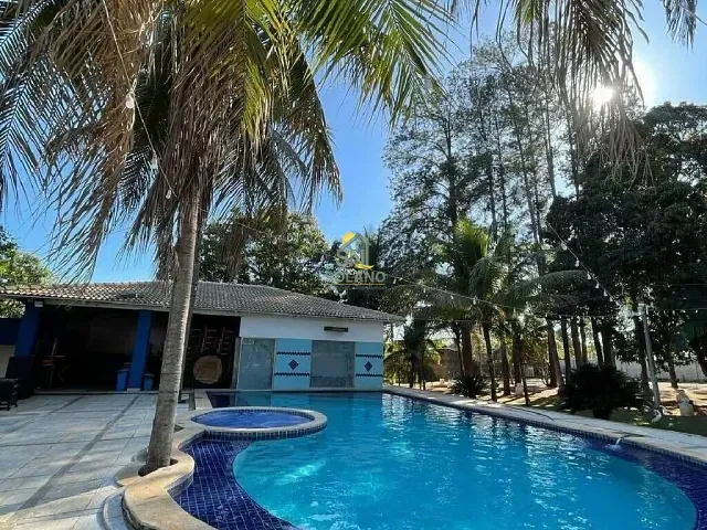 Chácara com 27000m² 8 quartos e 8 banheiros, para alugar, no bairro Estância Vargem Bonita em Senador Canedo