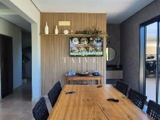 Chácara com 3000m² 5 quartos e 8 banheiros, à venda, no bairro Chácara Santa Maria em Cambé