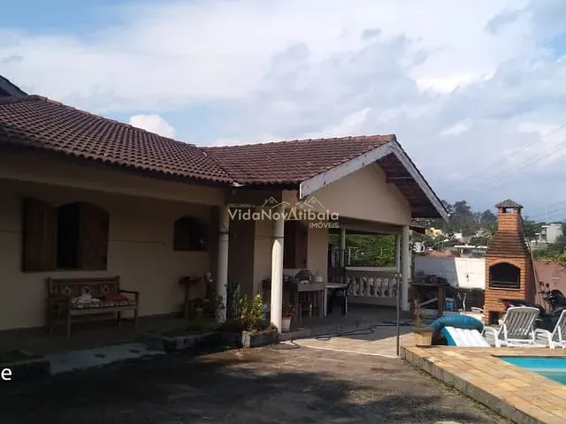 Chácara com 900m² 3 quartos e 2 banheiros, à venda, no bairro Loteamento Vale das Flores em Atibaia
