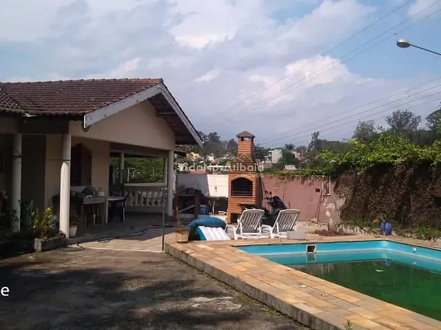 Chácara com 900m² 3 quartos e 2 banheiros, à venda, no bairro Loteamento Vale das Flores em Atibaia