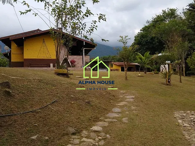 Chácara com 20000m² 3 quartos e 3 banheiros, à venda, no bairro Centro em Pindamonhangaba