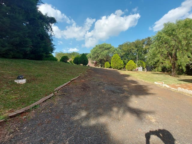 Chácara com 5000m² 2 quartos e 2 banheiros, à venda, no bairro Colônia Dona Luíza em Ponta Grossa