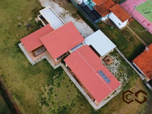Chácara com 5000m² 2 quartos e 4 banheiros, à venda, no bairro Recanto das Flores em Indaiatuba