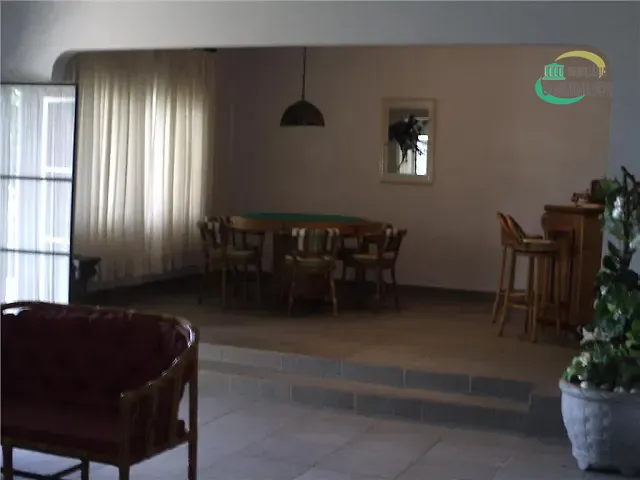 Chácara com 3000m² 4 quartos e 5 banheiros, à venda, no bairro Monte Carlo em Americana