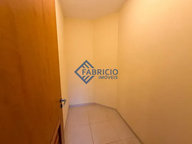 Chácara com 2500m² 3 quartos e 2 banheiros, à venda, no bairro Dois Córregos em Valinhos