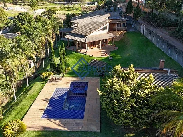 Chácara com 2500m² 3 quartos e 2 banheiros, à venda, no bairro Dois Córregos em Valinhos