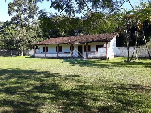 Chácara com 7000m² 4 quartos e 3 banheiros, à venda, no bairro Jardim das Palmeiras em Itanhaém