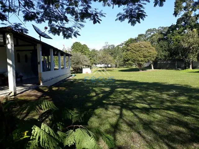 Chácara com 7000m² 4 quartos e 3 banheiros, à venda, no bairro Jardim das Palmeiras em Itanhaém