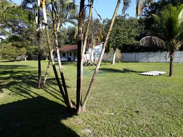 Chácara com 7000m² 4 quartos e 3 banheiros, à venda, no bairro Jardim das Palmeiras em Itanhaém