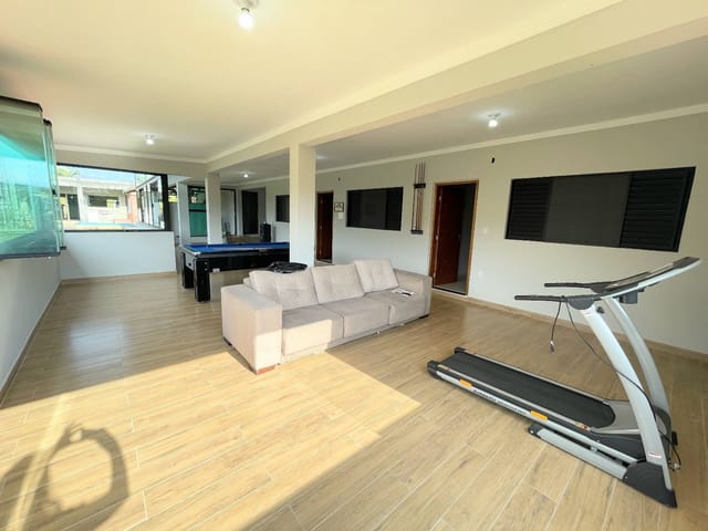 Chácara com 4000m² 4 quartos e 2 banheiros, à venda, no bairro Costinha em São José dos Campos