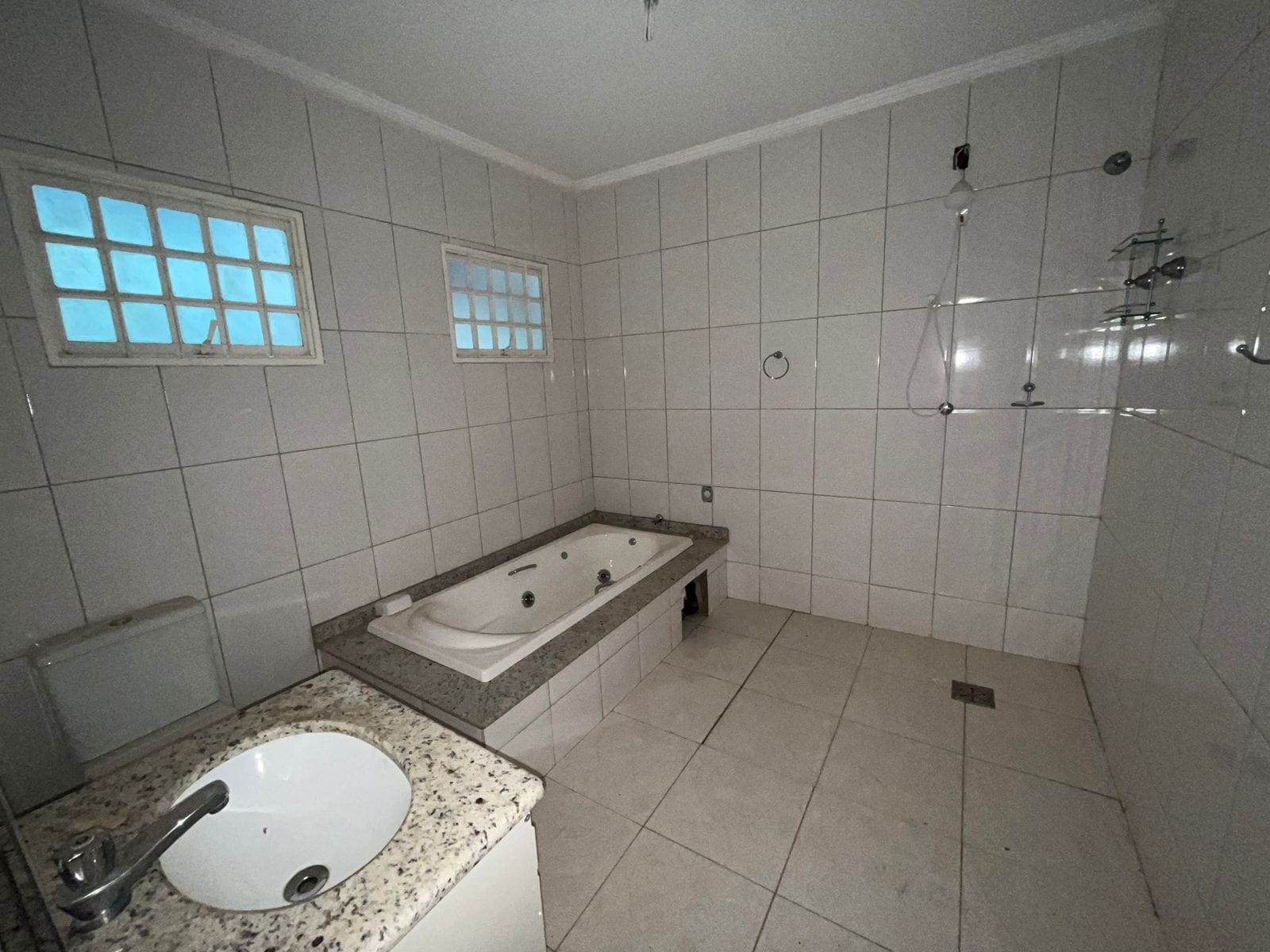 Chácara à venda com 4 quartos, 150m² - Foto 29