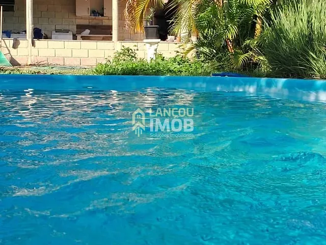 Chácara com 3100m² 2 quartos e 2 banheiros, à venda, no bairro Campo Largo em Jarinu
