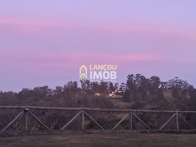 Chácara com 3100m² 2 quartos e 2 banheiros, à venda, no bairro Campo Largo em Jarinu