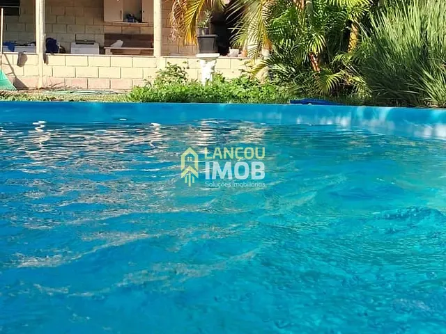Chácara com 3100m² 2 quartos e 2 banheiros, à venda, no bairro Campo Largo em Jarinu