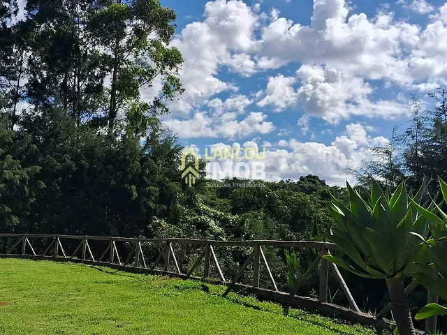 Chácara com 3100m² 2 quartos e 2 banheiros, à venda, no bairro Campo Largo em Jarinu