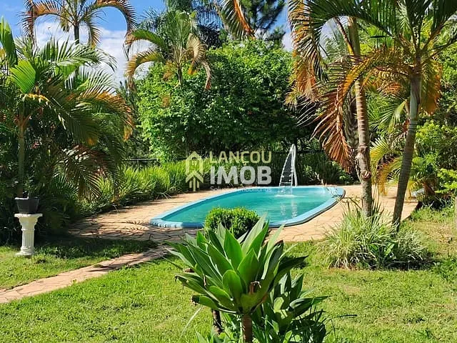 Chácara com 3100m² 2 quartos e 2 banheiros, à venda, no bairro Campo Largo em Jarinu