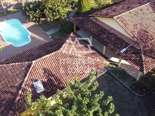 Chácara com 10000m² 3 quartos e 2 banheiros, à venda, no bairro Comunidade Urbana de Jaboticaba em Guarapari