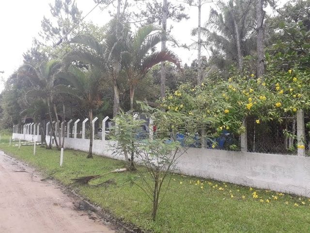 Foto do Chácara - Chácara com 1.200m², 2 Casas, Piscina e Área Gourmet | Próxima à Praia | Mix Nascimento
