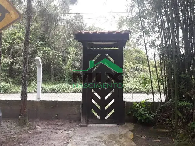 Chácara com 175m² 3 quartos e 3 banheiros, à venda, no bairro Jardim Bopiranga em Itanhaém