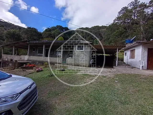 Chácara com 10100m² 1 quarto e 1 banheiro, à venda, no bairro Penteado em Embu-Guaçu