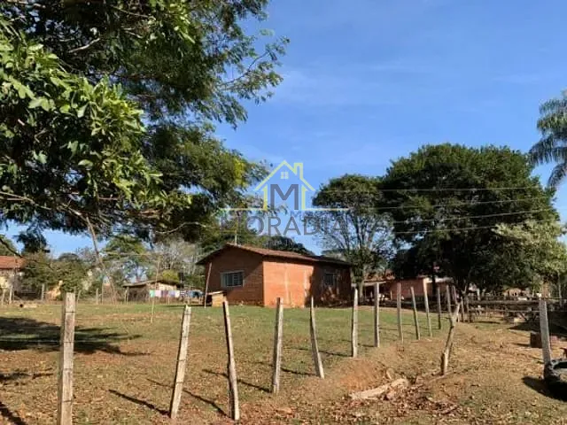Chácara com 1613m² 1 quarto e 1 banheiro, à venda, no bairro Zona Rural em Guaxupé