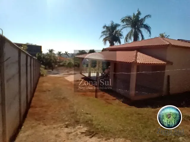 Chácara com 120m² 2 quartos e 1 banheiro, à venda, no bairro Barreiro em Araçoiaba da Serra