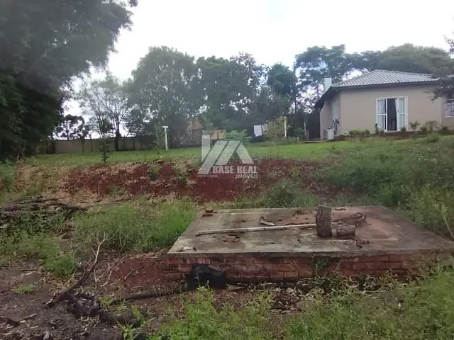 Chácara com 2570m² 2 quartos e 1 banheiro, à venda ou para alugar, no bairro Periquitos em Ponta Grossa