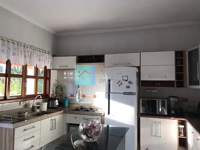 Chácara com 3188m² 3 quartos e 5 banheiros, à venda, no bairro Chácaras São José em São José dos Campos