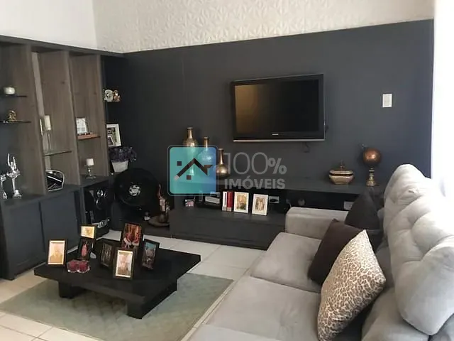 Chácara com 3188m² 3 quartos e 5 banheiros, à venda, no bairro Chácaras São José em São José dos Campos