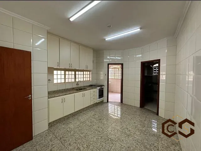 Chácara com 1023m² 3 quartos e 3 banheiros, à venda, no bairro Colinas de Indaiatuba II em Indaiatuba