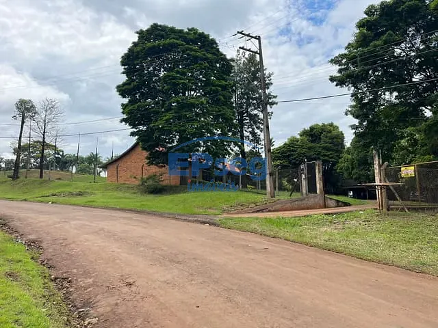 Chácara com 7260m², à venda, no bairro Cafezal em Londrina