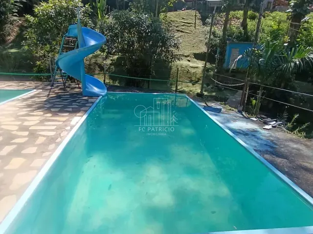 Chácara com 2500m² 3 quartos e 3 banheiros, à venda, no bairro Cantagalo em Guapimirim
