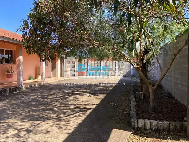 Chácara com 410m² 2 quartos e 2 banheiros, à venda, no bairro BOM JARDIM em GUAXUPÉ