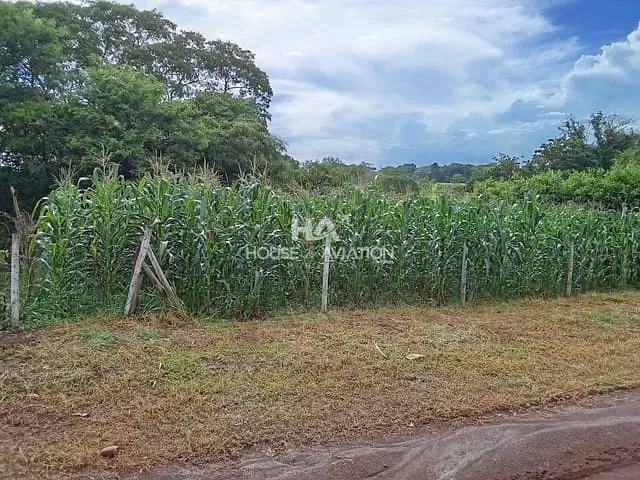 Chácara com 2285m² 3 quartos e 3 banheiros, à venda, no bairro rural em Caturaí